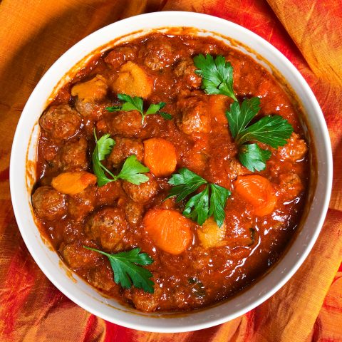 Iraqi Meatballs with Apricots and Tomatoes