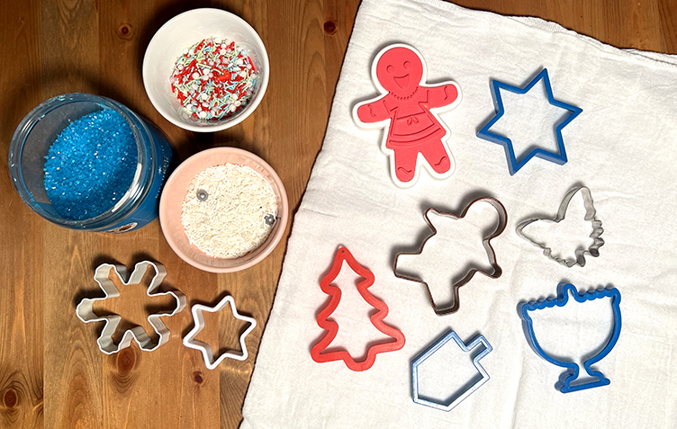 HOLIDAY Gingerbread Cake Baking and Cookie Decorating for Kids! (in-person; grades K-4)